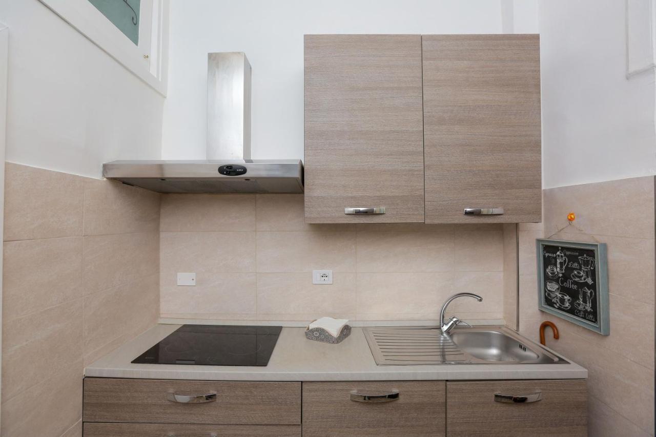 Plateia Apartment Наполи Екстериор снимка