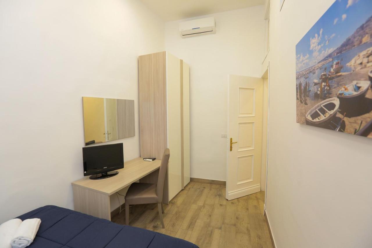 Plateia Apartment Наполи Екстериор снимка
